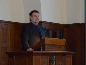 Herr-Knust-BenseP1000528