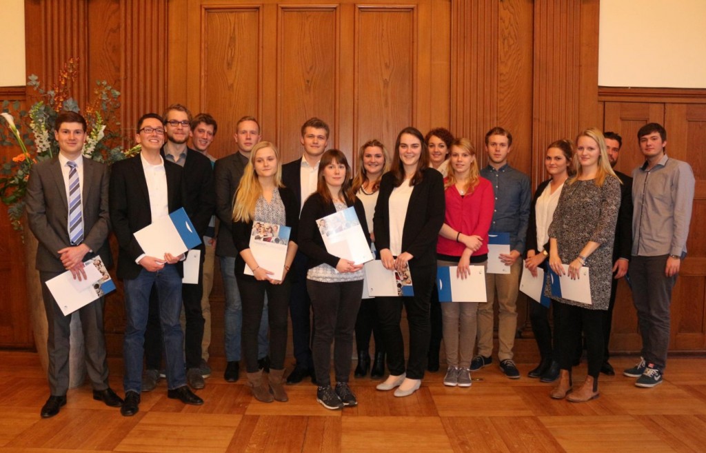 Absolventinnen und Absolventen mit dem Prüfungsergebnis „sehr gut“.